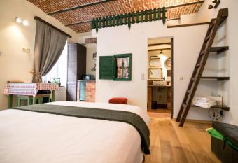 Folkloric Loft-Uli  a Rom  neasc   has Balcony rooms