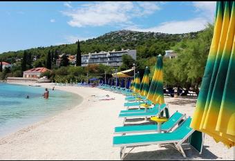 Apartment Mate has Balcony rooms