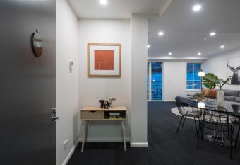 South Yarra Central Apartment Hotel has Balcony rooms