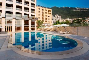 The Rooms Boutique Hotel allows 18 year olds to book a room