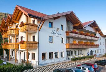 Hotel Falken has Balcony rooms