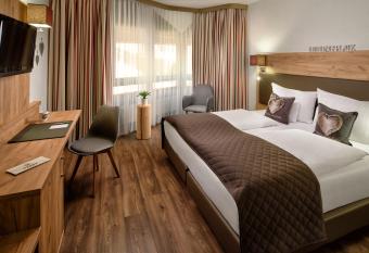 Neo Hotel Linde Esslingen allows 18 year olds to book a room