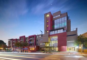 Hotel@Hatfield has Balcony rooms