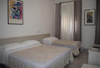 Soggiorno Santa Reparata allows 18 year olds to book a room