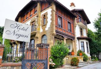 Hotel Neguri allows 18 year olds to book a room