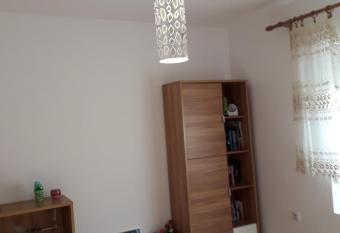 Apartment   ari has Balcony rooms