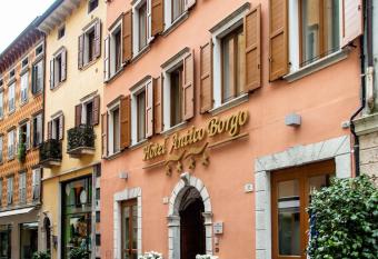 Hotel Antico Borgo has Balcony rooms
