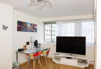 Au coeur de Nancy B&B allows 18 year olds to book a room