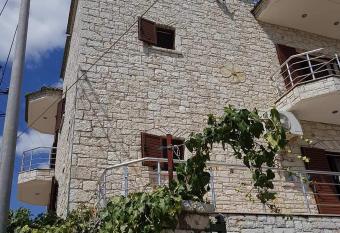 Eglent s tourist house has Balcony rooms