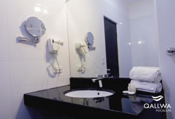 Qallwa Pucallpa allows 18 year olds to book a room