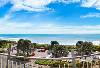 Millennium Hotel New Plymouth, Waterfront allows 18 year olds to book a room