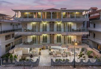 Ouzas luxury Hotel has Balcony rooms