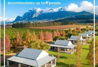 Paddabult Self Catering Cottages has Balcony rooms