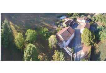 Les gites de P  trocoriis allows 18 year olds to book a room