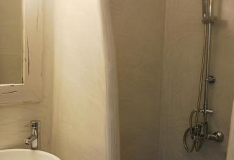 Pearl on the Cliff Hotel & Suites by Pearl Hotel Collection allows 18 year olds to book a room