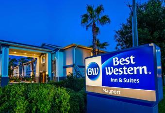 Best Western Mayport Inn & Suites allows 18 year olds to book a room