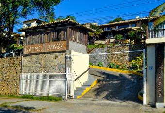 Pousada Gammel Dansk allows 18 year olds to book a room