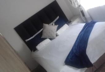 Sir Pinto Guesthouse allows 18 year olds to book a room