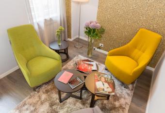 Ai Suma Hotel allows 18 year olds to book a room