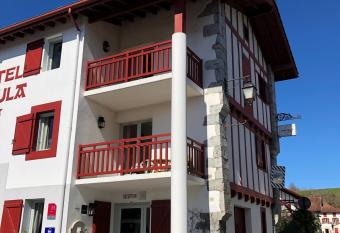 H  tel Ursula allows 18 year olds to book a room