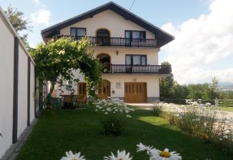 Holiday Home Nana has Balcony rooms