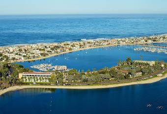 Bahia Resort Hotel allows 18 year olds to book a room