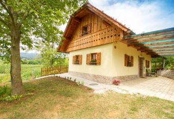 Country House Sr  ek with Two Bedrooms and Vineyard View has Balcony rooms