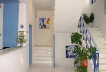 Danae Hotel allows 18 year olds to book a room