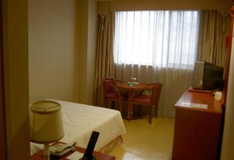 Busan Central Hotel has rooms with a private hot tub