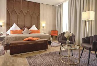 Hotel van Bebber allows 18 year olds to book a room