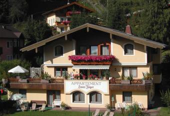 Appartements Landhaus J  ger has Balcony rooms