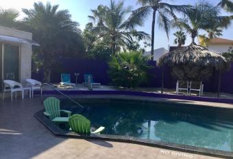 Sandcastle Beach Apartments has Balcony rooms