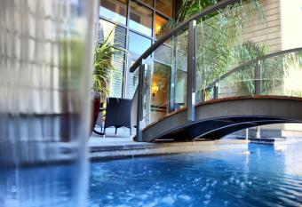 Le St Martin Hotel Particulier allows 18 year olds to book a room