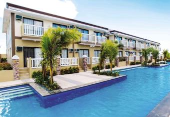 Aqua Mira Resort has Balcony rooms