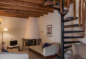 Spilia Village Hotel & Villas has Balcony rooms