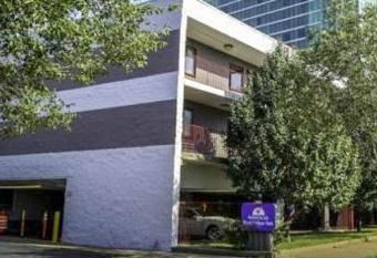 Americas Best Value Inn St. Louis Downtown has Smoking rooms