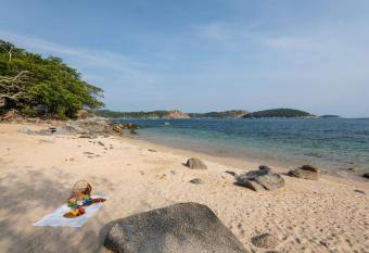 Baan Krating Phuket Resort -SHA Plus allows 18 year olds to book a room