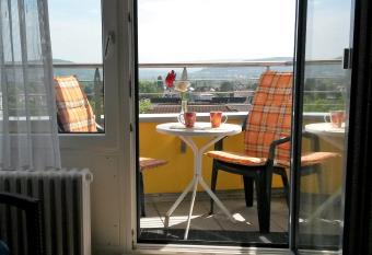 Ferienwohnung Bad Pyrmont N  he Kurpark has Balcony rooms