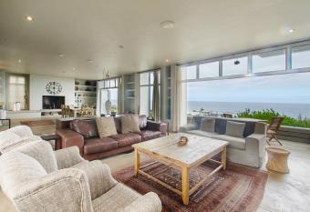 10 Elf Beach House allows 18 year olds to book a room