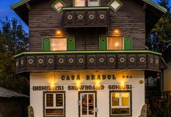 Pension Casa Bradul has Balcony rooms