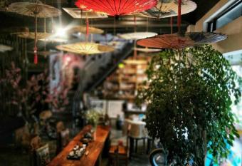 Deqing Qianxi Nianba Youth Hostel has Balcony rooms