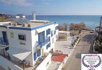 Dias Studios has Balcony rooms