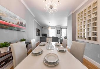 Uncibay Deluxe has Balcony rooms