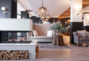 West Bay has Balcony rooms