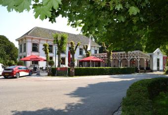 Hotel-Restaurant Het Rechthuis has Balcony rooms