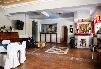 Hotel Europa has Balcony rooms