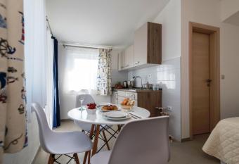 Apartmani Livaja has Balcony rooms