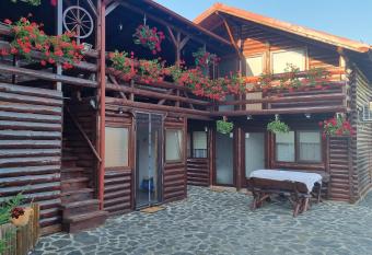 Casa Baciu has Balcony rooms