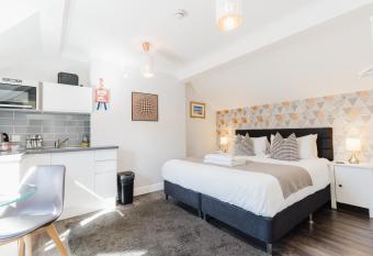 Sweet Suites Lytham allows 18 year olds to book a room