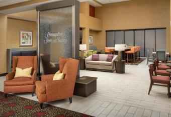 Hampton Inn & Suites Lakeland-South Polk Parkway allows 18 year olds to book a room